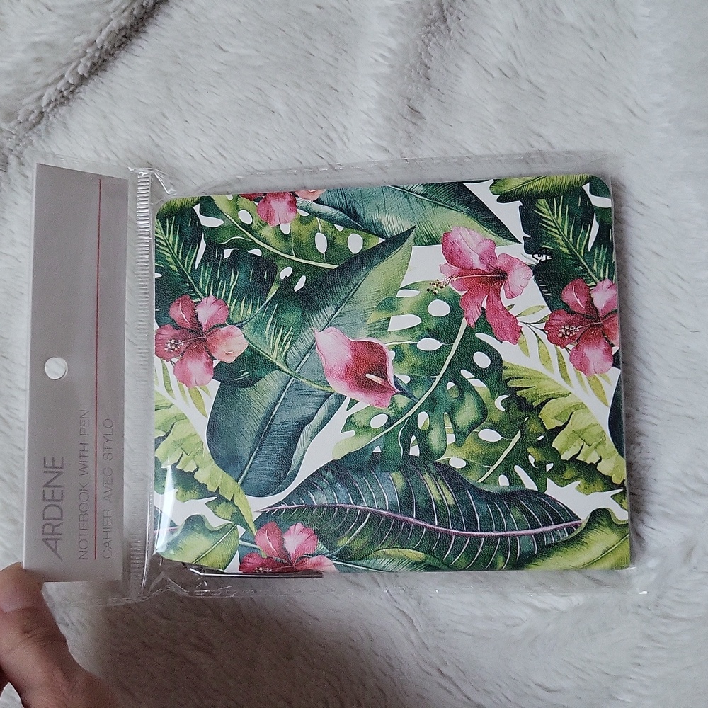Botanical Printed Small Lined Notebook with Pen, New With Tags